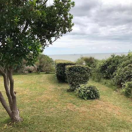 Hébergement de vacances Maison Face ! *